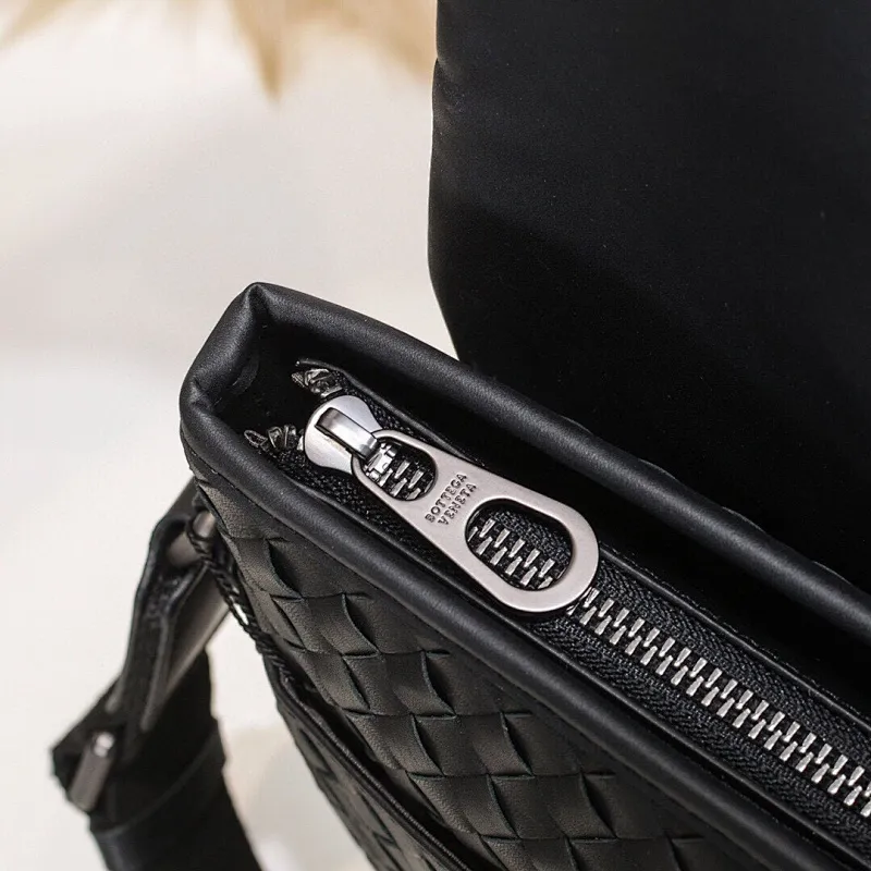 All categories 💚 Top version men’s bags 💚 BV 2024 new BV crossbody bag
